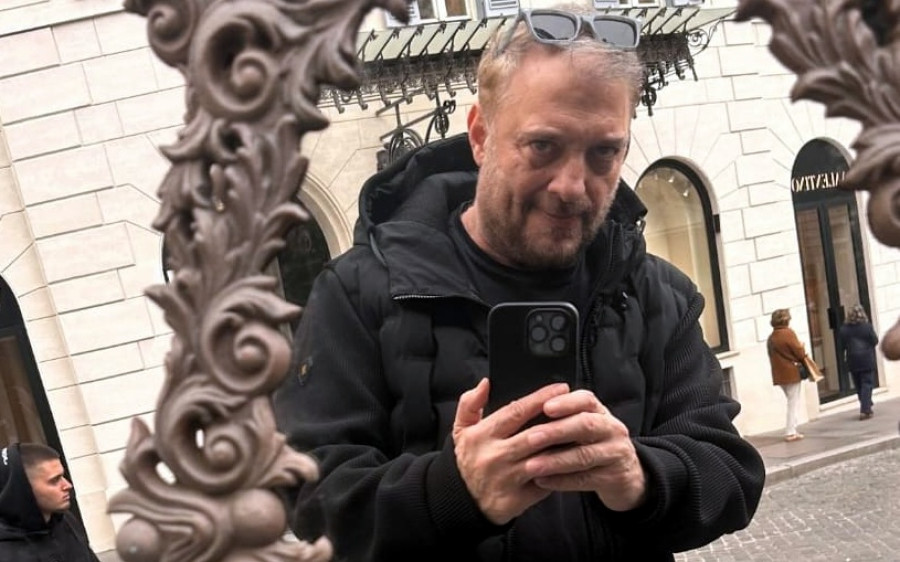 Φερεντίνος: Weekend στη Ρώμη με άψογα Ιταλικά... Η σερβιτόρα που τον τρέλανε και το τουρ με το ταξί