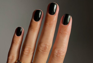 Halloween: Το last-minute trick για να δώσεις μια ανατρεπτική πινελιά στο κλασικό μανικιούρ