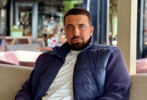 Gio Kay: Η σύντροφός του τον αποκαλεί «Μέγα Αλέξανδρο», μιλά για τη ζωή του εκτός Survivor και προβλέπει νίκη