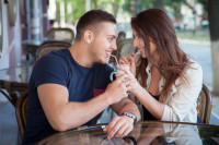 Τα 4 ζώδια που φλερτάρουν όπου σταθούν και το ένα που οριακά χρειάζεται το manual