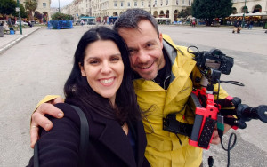 Ευτύχης Μπλέτσας: Η έκπληξη της συζύγου του για τα γενέθλιά του την ώρα που έκανε live