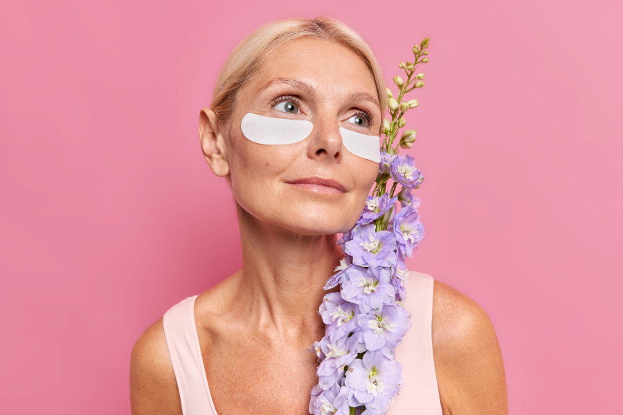 Τα σημάδια γήρανσης που εμφανίζονται στα 40 και πώς να φροντίσεις το δέρμα σου
