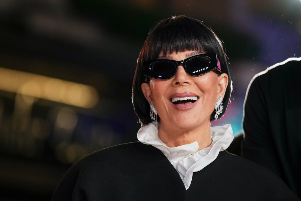 New look: Η αυστηρή αφέλεια της Kris Jenner κάνει θραύση στο Instagram