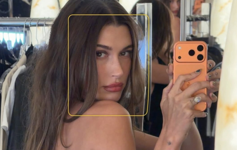 Η Hailey Bieber αποκαλύπτει ένα πιο σκούρο χρώμα μαλλιών και καθιερώνει την τάση της φθινοπωρινής βαφής