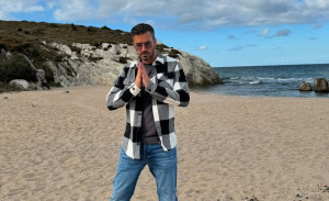 Γιάννης Τσιμιτσέλης: Η σπαρταριστή του ατάκα για τον 55άρη άντρα που αναζητά για σύντροφο η Μαρία Μπακοδήμου