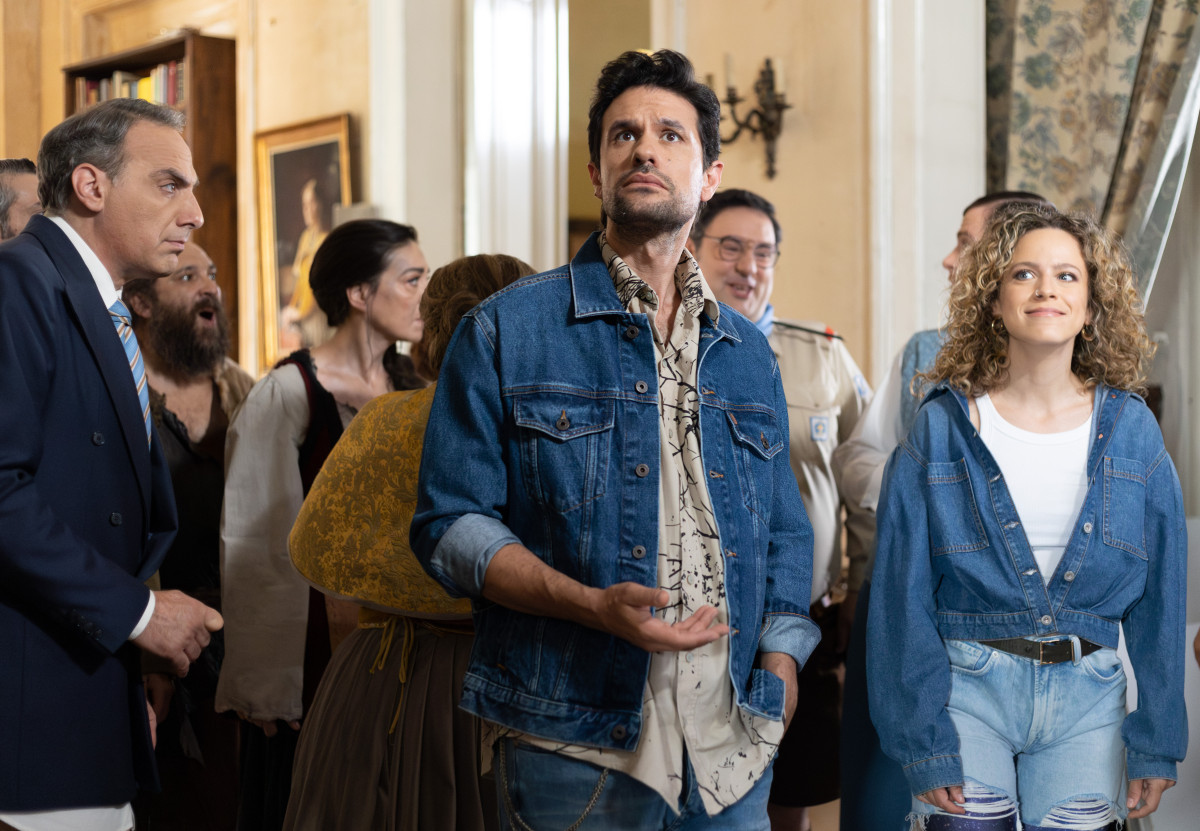 Τα Φαντάσματα: Η ανακαίνιση, η μελαγχολία και οι ανεξήγητη -για τους εργάτες- στάση της Μαρίνας