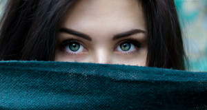 Το placebo effect στο skincare: Μήπως η ακριβή κρέμα σου δεν κάνει διαφορά;