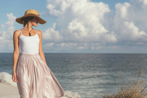 How to... Euromaxxing: Τα 4 top outfits που πρέπει να φορέσεις στις διακοπές σου στο νησί