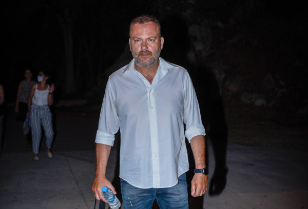 Τόνυ Δημητρίου: Βρήκε τον καλύτερο τρόπο να τρολάρει τα... ρομπότ και οι γατόφιλοι θα συμφωνήσουν