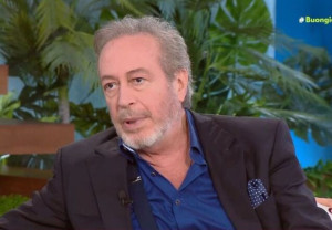 Γρηγόρης Βαλτινός: Το μήνυμα ζωής μέσα από τις δυσκολίες της παιδικής του ηλικίας