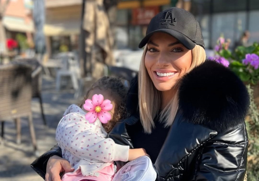 Ιωάννα Μαλέσκου: Επιστροφή στις «ρίζες» της, στην Κρήτη, με την κόρη της