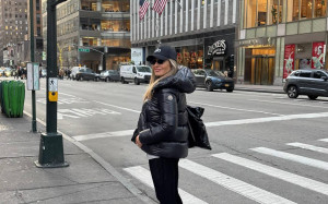 Ελένη Πετρουλάκη: Προσπαθούσε να ζεσταθεί σε σταθμό του μετρό και οι απέναντι νόμιζαν οτι κάνει workout και τη μιμήθηκαν!