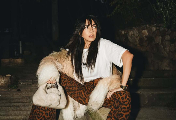 Μαρία Σολωμού: Η επιλογή να μείνει μόνη και όσα την ενοχλούν στο φλερτ και στις «καγκουριές»