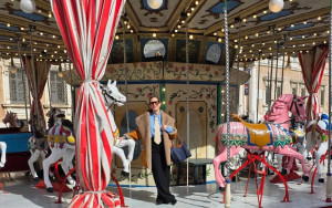 Νατάσα Μποφίλιου: Βολτάροντας με ανδρόγυνο style στην Μπολόνια