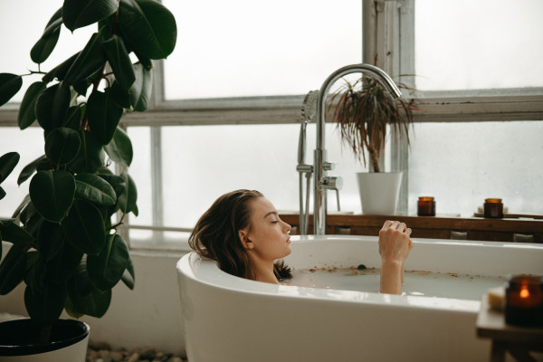 «Body Care»: Μετά το πρόσωπο, ήρθε η ώρα να φροντίσουμε και το σώμα μας με μια ολοκληρωμένη ρουτίνα ομορφιάς
