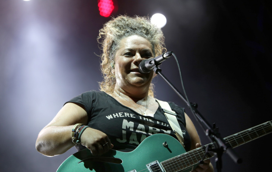 Ματούλα Ζαμάνη: Η στιγμή που πήγε να το σκάσει από το σπίτι στα 9 της, ο έρωτας που της χτύπησε την πόρτα και η περιβόητη μπλούζα