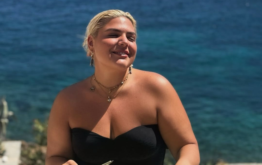 Δανάη Μπάρκα: 27 μέρες περιοδεία στα νησιά, πώς να μην δυσκολεύεται να προσαρμοστεί στην Αθήνα;