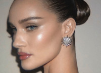 Το “Blush Stacking” είναι το καλύτερα φυλαγμένο μυστικό των celebrities για ρουζ που διαρκεί - Δες πώς να το δοκιμάσεις