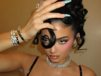 Δοκιμάστε το “baby doll” ρουζ αν χρειάζεστε να προσποιηθείτε ότι κοιμηθήκατε οκτώ ώρες