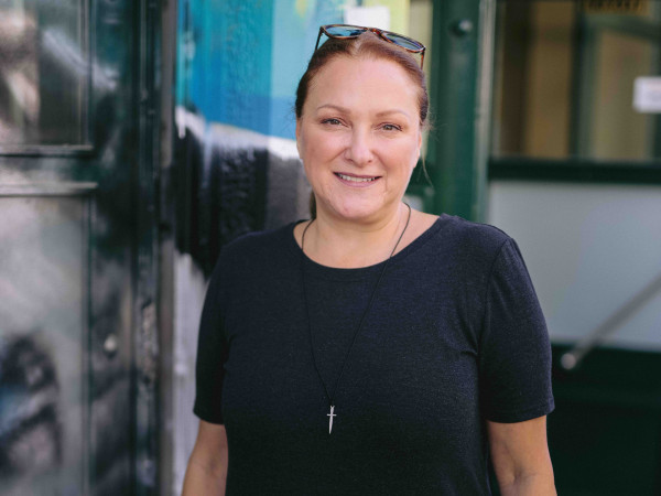 Ρένια Λουιζίδου: Ο λόγος που ένα remake των Απαράδεκτων θα ήταν «θλιβερή συνθήκη» και γιατί δεν κάνει λίφτινγκ