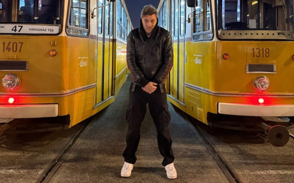 Γιάννης Στάνκογλου: Από 26 Αυγούστου χωρίς ρεπό πήγε Βουδαπέστη για...καραόκε!