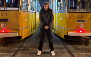 Γιάννης Στάνκογλου: Από 26 Αυγούστου χωρίς ρεπό πήγε Βουδαπέστη για...καραόκε!